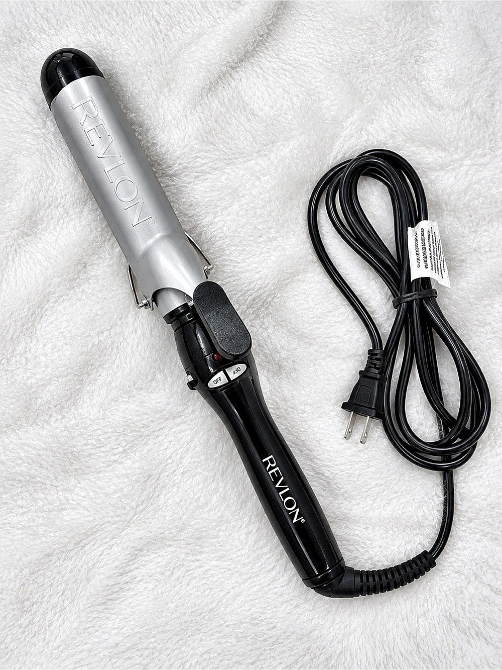 Revlon 1.5 in Ceramic Curling Iron Curling Iron Black & Silver NWT